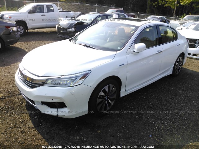 JHMCR6F72HC027543 - 2017 HONDA ACCORD HYBRID/TOURING WHITE photo 2