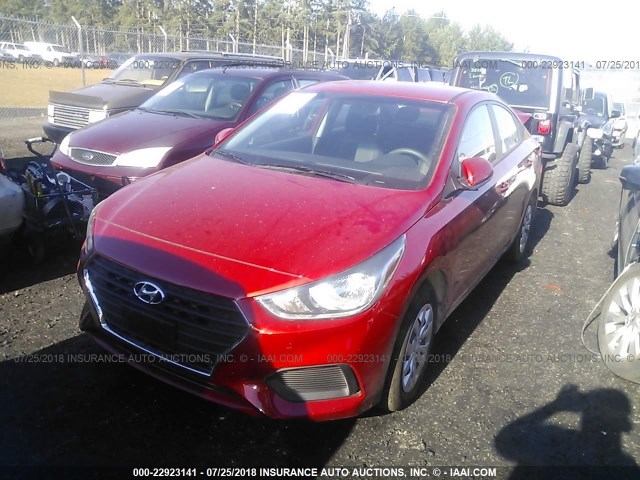 3KPC24A31JE007653 - 2018 HYUNDAI ACCENT SEL RED photo 2