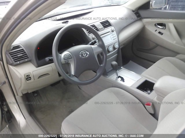 4T1BK46KX9U076488 - 2009 TOYOTA CAMRY SE/LE/XLE Champagne photo 5