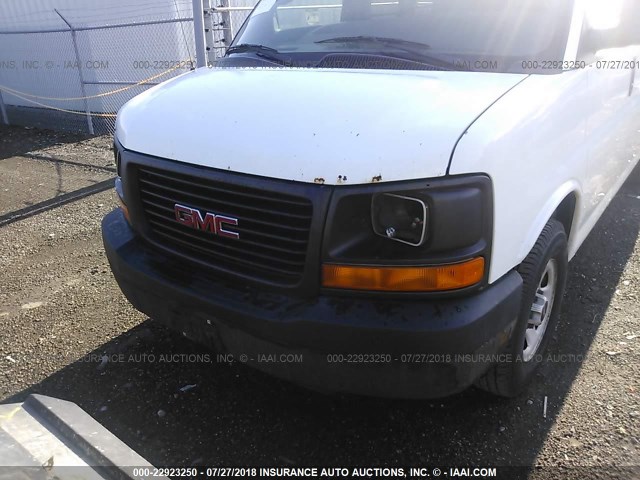 1GTFG15X571228937 - 2007 GMC SAVANA G1500 WHITE photo 6