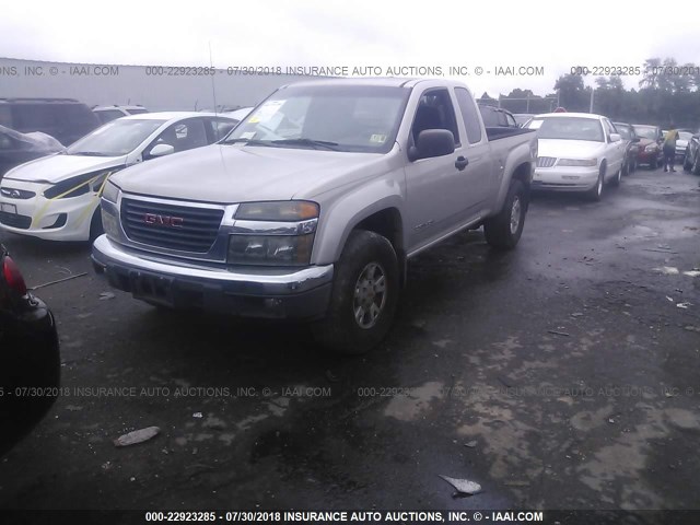 1GTDT196X58174849 - 2005 GMC CANYON SILVER photo 2