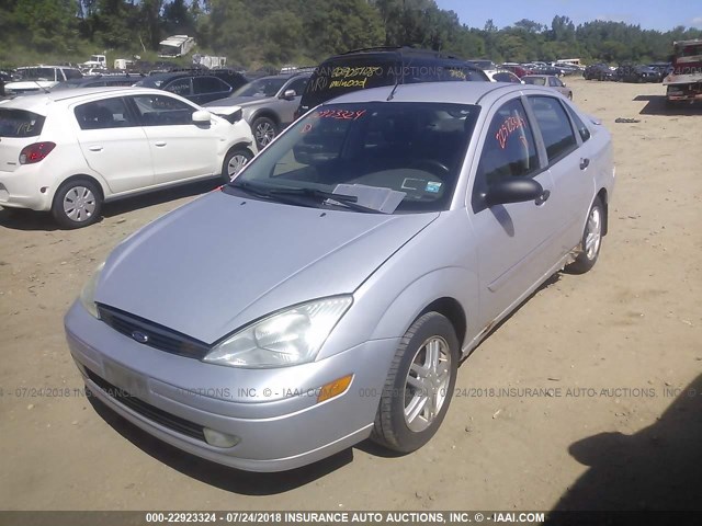 1FAFP34341W375857 - 2001 FORD FOCUS SE/SE SPORT SILVER photo 2