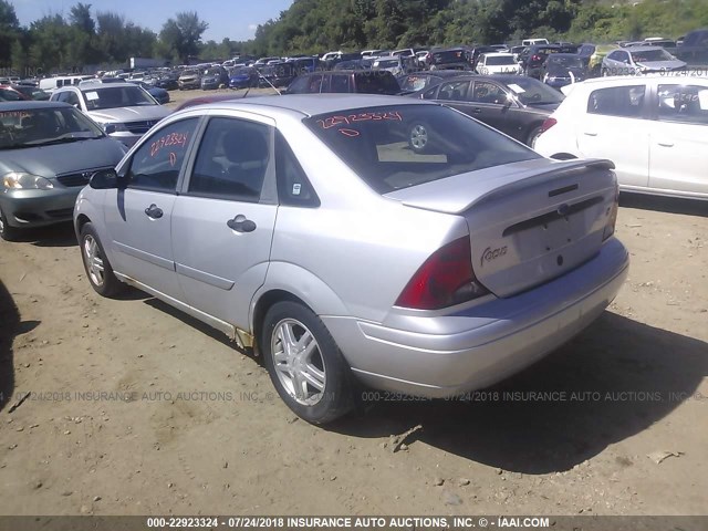 1FAFP34341W375857 - 2001 FORD FOCUS SE/SE SPORT SILVER photo 3