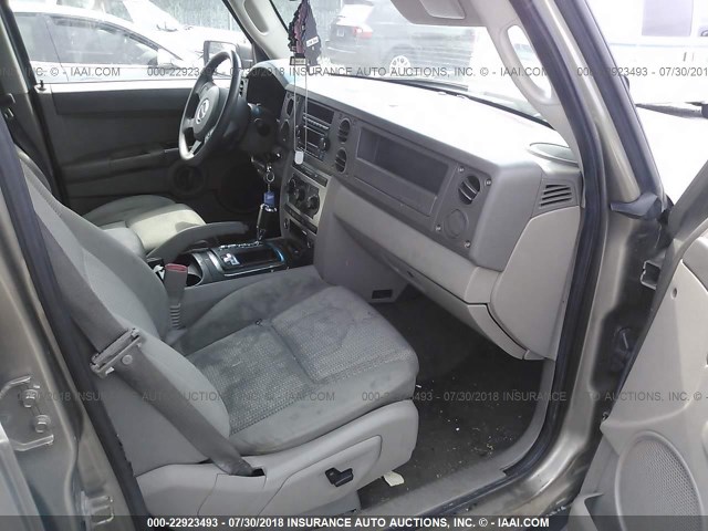 1J8HG48N06C237707 - 2006 JEEP COMMANDER 棕色 照片 5