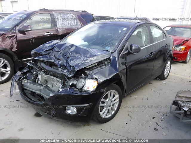 1G1JC5SH9D4144696 - 2013 CHEVROLET SONIC LT BLACK photo 2