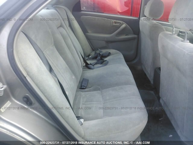 4T1BG22K4WU321776 - 1998 TOYOTA CAMRY CE/LE/XLE ნაცრისფერი ფოტო 8