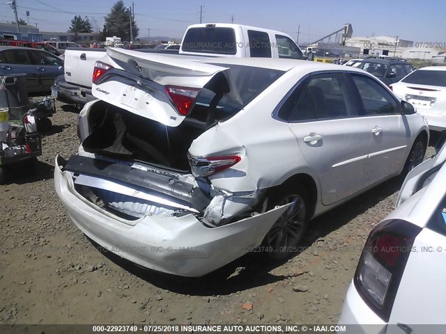 4T1BF1FK1FU931481 - 2015 TOYOTA CAMRY LE/XLE/SE/XSE 白色 照片 4