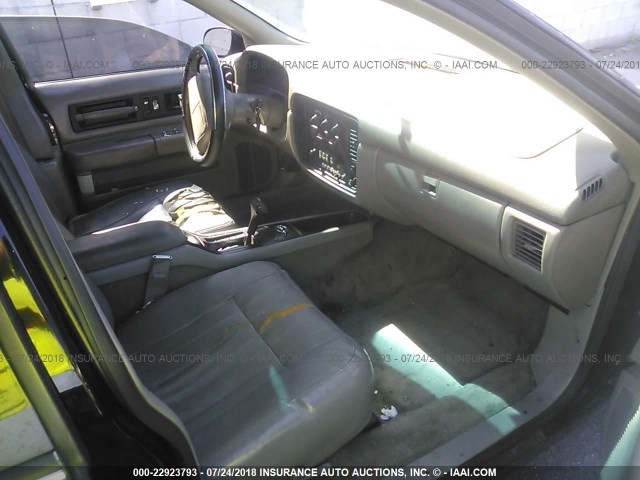 1G1BL52P5TR108646 - 1996 CHEVROLET CAPRICE / IMPALA CLASSIC/SS BLACK photo 5