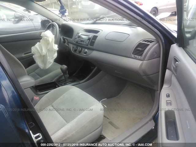 4T1BE32K84U373789 - 2004 TOYOTA CAMRY LE/XLE/SE Mavi foto 5