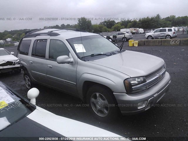 1GNET16S456156288 - 2005 CHEVROLET TRAILBLAZER EXT LS/EXT LT SILVER photo 1