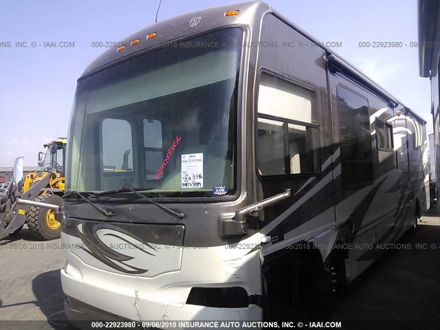 4UZAB2DTXBCBB5652 - 2011 FREIGHTLINER CHASSIS XC თეთრი ფოტო 2