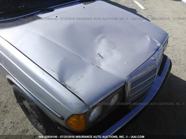 WDBAB33A2DB019761 - 1983 MERCEDES-BENZ 300 DT SILVER photo 6