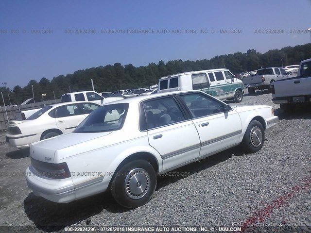 1G4AG5549R6418698 - 1994 BUICK CENTURY SPECIAL WHITE photo 4