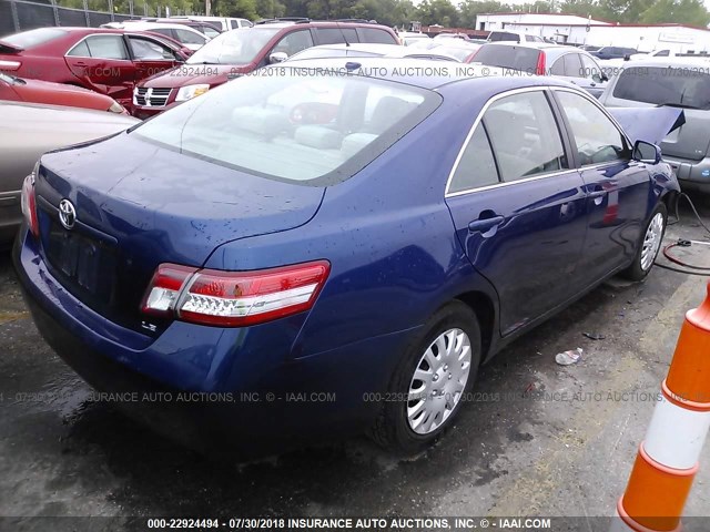 4T1BF3EK2BU715324 - 2011 TOYOTA CAMRY SE/LE/XLE ლურჯი ფოტო 4