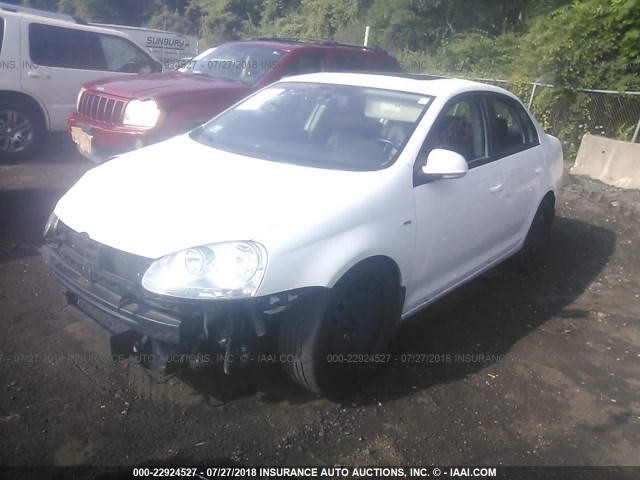 3VWRA7AJ5AM091640 - 2010 VOLKSWAGEN JETTA WOLFSBURG 白色 照片 2