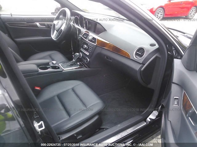 WDDGF5HB0CR200429 - 2012 MERCEDES-BENZ C 350 BLACK photo 5