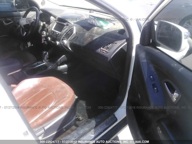 KM8JU3AC0CU360669 - 2012 HYUNDAI TUCSON GLS/LIMITED თეთრი ფოტო 5