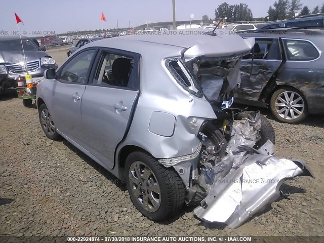 2T1KU4EE1BC558280 - 2011 TOYOTA COROLLA MATRIX  SILVER photo 3