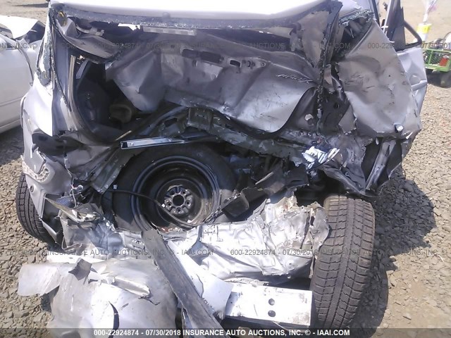 2T1KU4EE1BC558280 - 2011 TOYOTA COROLLA MATRIX  SILVER photo 6