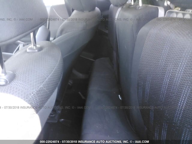 2T1KU4EE1BC558280 - 2011 TOYOTA COROLLA MATRIX  SILVER photo 8