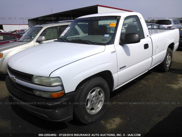 1GCEC14TX1Z323315 - 2001 CHEVROLET SILVERADO C1500 WHITE photo 2