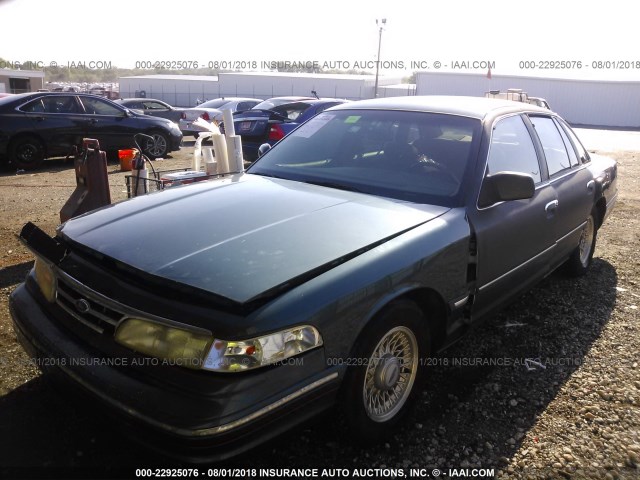 2FALP74WXSX190982 - 1995 FORD CROWN VICTORIA LX TEAL photo 2