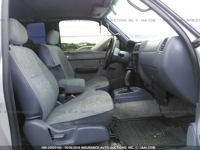 4TASN92N9YZ641013 - 2000 TOYOTA TACOMA XTRACAB PRERUNNER ვერცხლისფერი ფოტო 5