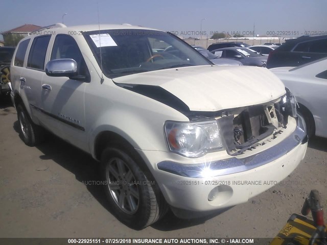 1A8HX58NX8F135967 - 2008 CHRYSLER ASPEN LIMITED WHITE photo 1