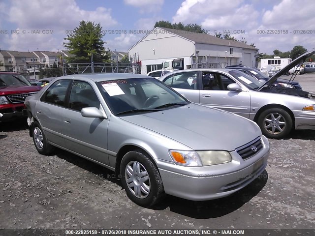 4T1BG22K7YU000415 - 2000 TOYOTA CAMRY CE/LE/XLE 银色 照片 1