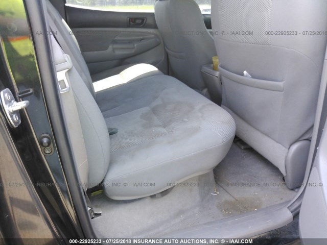 5TELU42N77Z373175 - 2007 TOYOTA TACOMA DOUBLE CAB შავი ფოტო 8