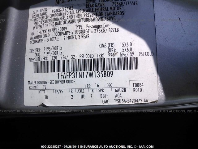 1FAFP31N17W135809 - 2007 FORD FOCUS ZX3/S/SE/SES SILVER photo 9