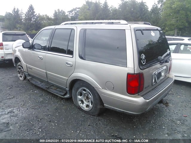 5LMFU28R62LJ18108 - 2002 LINCOLN NAVIGATOR Qəhvəyi foto 3