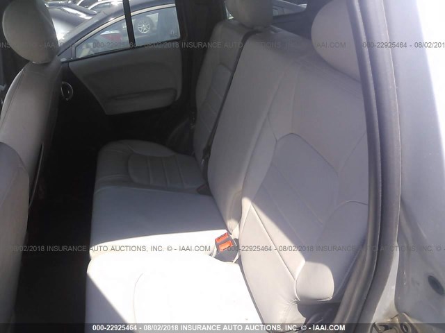 1J4GL38K14W174900 - 2004 JEEP LIBERTY RENEGADE SILVER photo 8