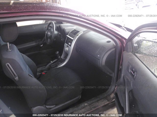 JTKDE167X50045489 - 2005 TOYOTA SCION TC 紫色 照片 5