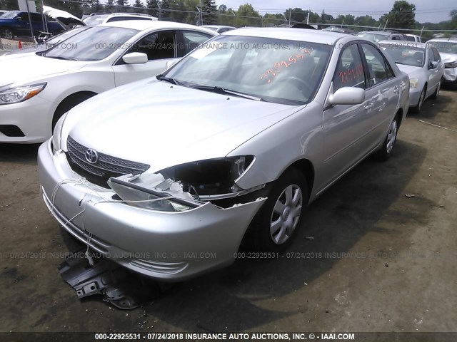 4T1BE32K54U879774 - 2004 TOYOTA CAMRY LE/XLE/SE Gümüş foto 2
