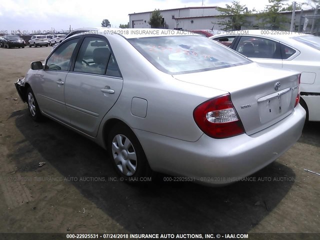 4T1BE32K54U879774 - 2004 TOYOTA CAMRY LE/XLE/SE Gümüş foto 3