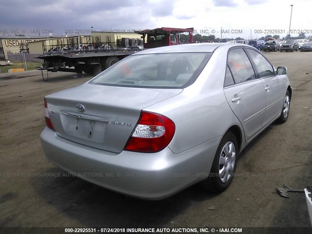 4T1BE32K54U879774 - 2004 TOYOTA CAMRY LE/XLE/SE Gümüş foto 4