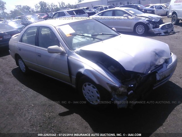 4T1BG22KXWU222685 - 1998 TOYOTA CAMRY CE/LE/XLE 银色 照片 1