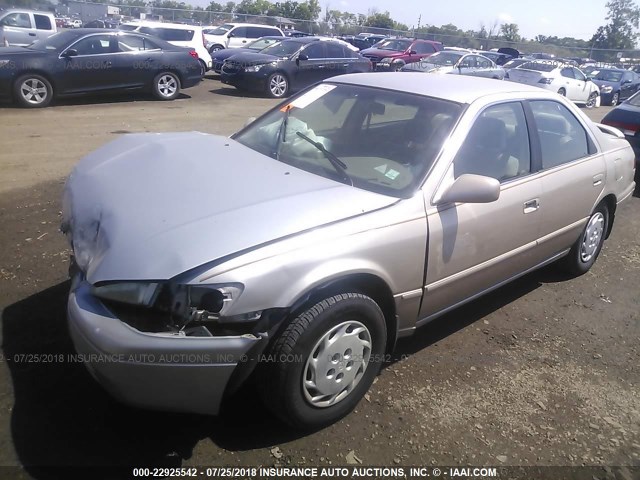 4T1BG22KXWU222685 - 1998 TOYOTA CAMRY CE/LE/XLE 银色 照片 2