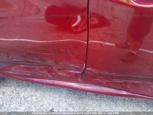 3N1CE2CP8FL369609 - 2015 NISSAN VERSA NOTE S/S PLUS/SV/SL/SR RED photo 6