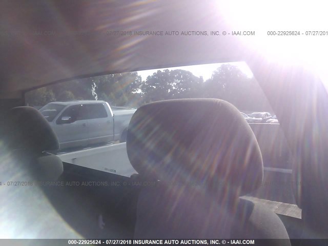 1GCEC14X47Z621645 - 2007 CHEVROLET SILVERADO C1500 CLASSIC WHITE photo 8