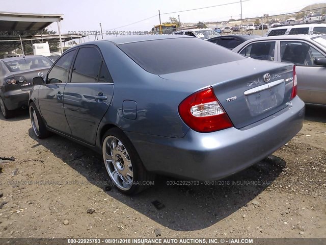 4T1BE32K92U604681 - 2002 TOYOTA CAMRY LE/XLE/SE 蓝色 照片 3