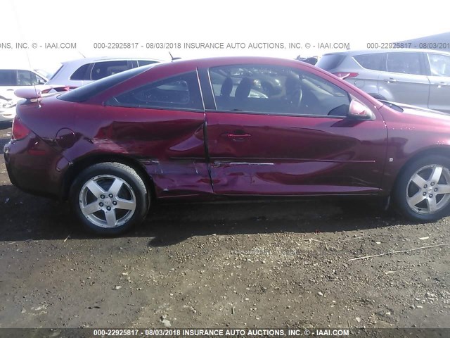 1G2AS18H397211331 - 2009 PONTIAC G5 RED photo 6