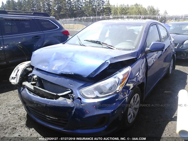 KMHCT4AE8HU253637 - 2017 HYUNDAI ACCENT SE BLUE photo 2