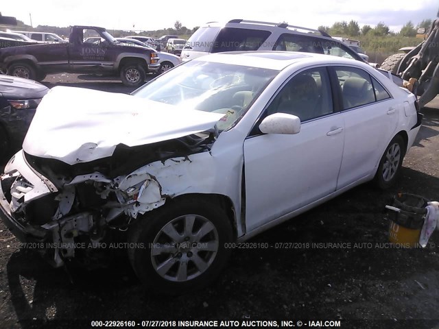 4T1BE46K47U647039 - 2007 TOYOTA CAMRY NEW GENERAT CE/LE/XLE/SE WHITE photo 2