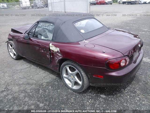 JM1NB353030304096 - 2003 MAZDA MX-5 MIATA LS MAROON photo 3