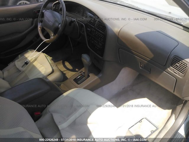 JT2GK13E2S0126944 - 1995 TOYOTA CAMRY XLE SILVER photo 5