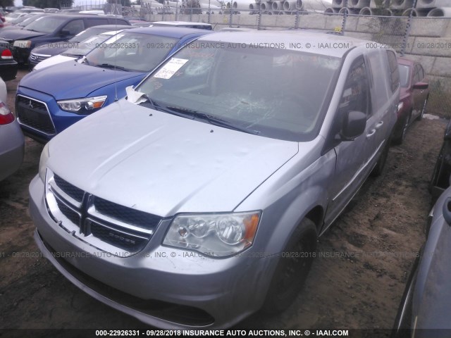 2D4RN4DG2BR672354 - 2011 DODGE GRAND CARAVAN EXPRESS SILVER photo 2