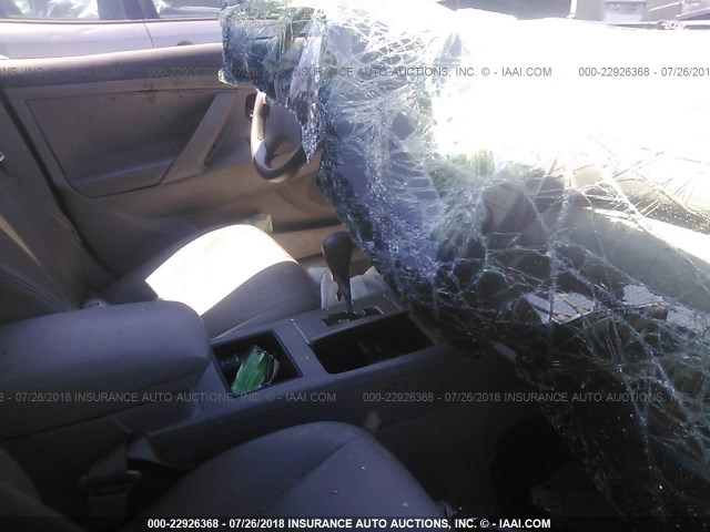 4T1BE46K27U143332 - 2007 TOYOTA CAMRY NEW GENERAT CE/LE/XLE/SE GRAY photo 5