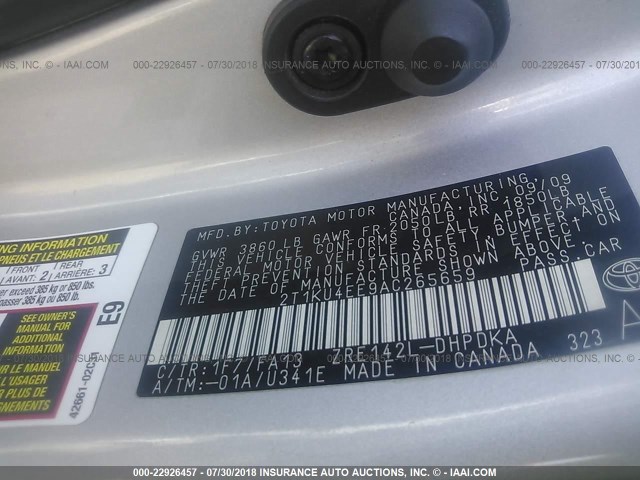 2T1KU4EE9AC265659 - 2010 TOYOTA COROLLA MATRIX  SILVER photo 9